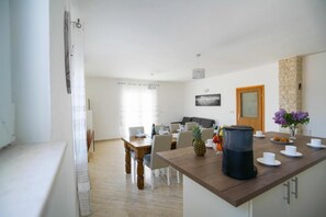 Villa | 3 bedrooms, Internet - Pool Villa Sofija in Prkos (Škabrnja)