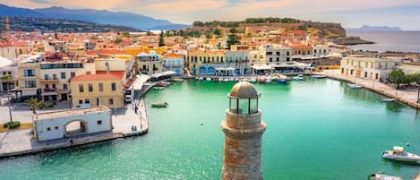 Huvila, tupakointi sallittu | 3 makuuhuonetta, internet