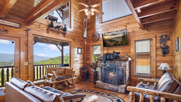 Living area - Heaven's View #2841 (Sevierville)