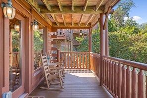 House, Multiple Beds (Heaven's View #2841) | Terrace/patio