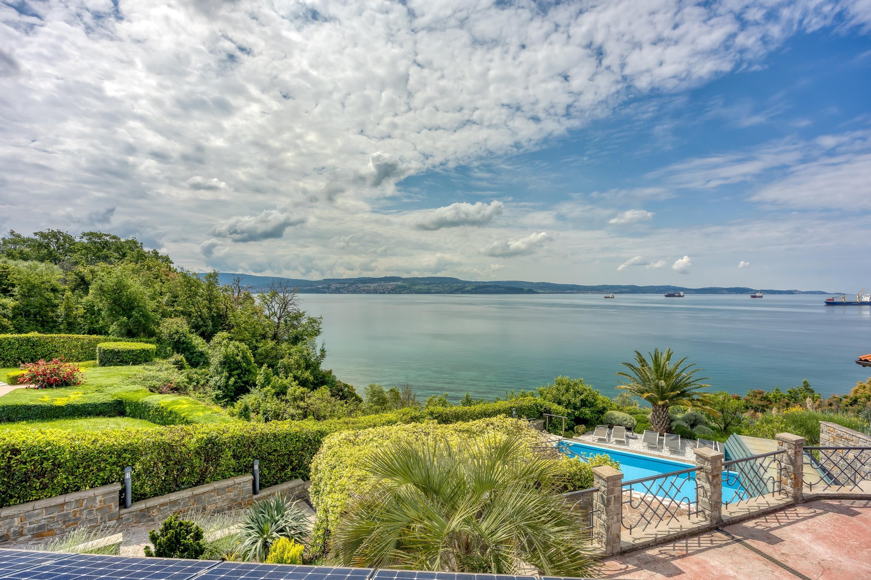 Apartment | 4 bedrooms, Internet