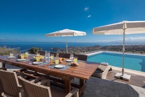 Villa, Smoking | 3 bedrooms, Internet