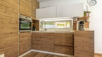 Villa | 3 bedrooms, Internet