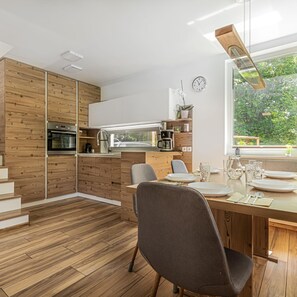 Villa | 3 bedrooms, Internet