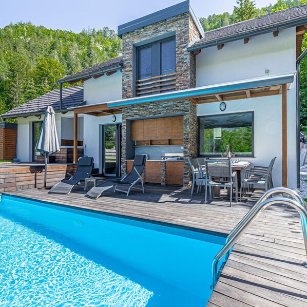 Villa | 3 bedrooms, Internet