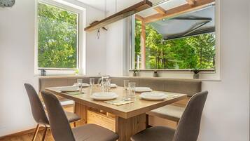 Villa | 3 bedrooms, Internet
