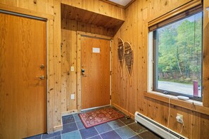 Mountain Mudroom - After a day on the slopes or trails, this welcoming mudroom offers the perfect place to store gear, boots, and outerwear. - Mountain Comfort Meets Adventure B301 (Killington)