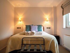 Desk, free WiFi, bed sheets - Rothay Garth (Ambleside)