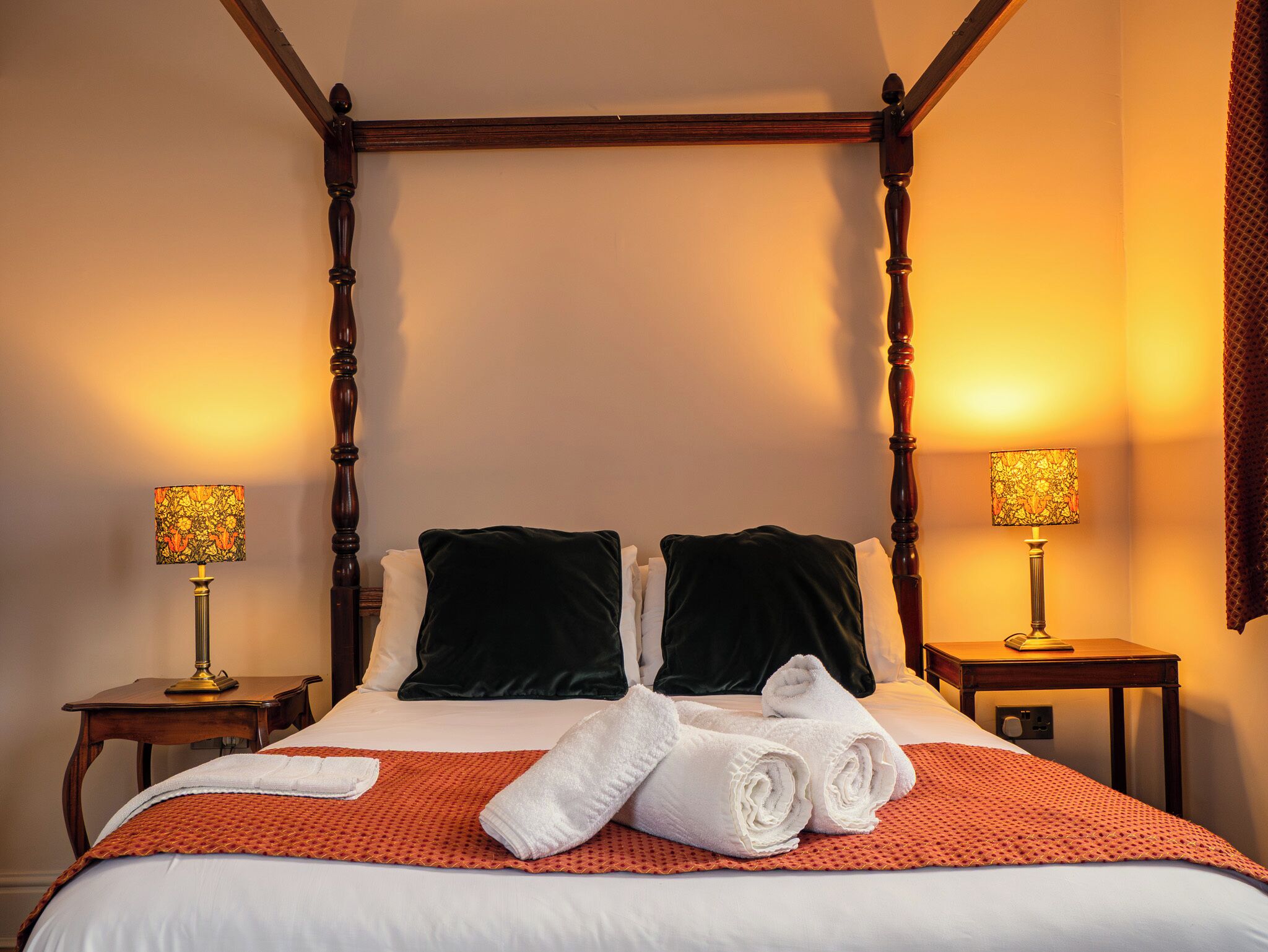Superior Room (Pet Friendly) | 책상, 다리미/다리미판, 무료 WiFi, 침대 시트