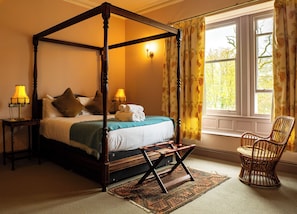 Superior Room | Desk, free WiFi, bed sheets