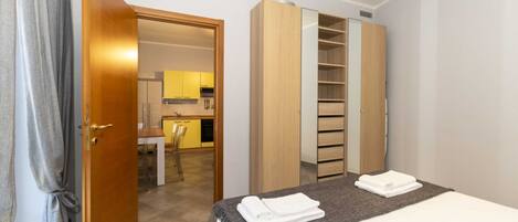 1 chambre, fer et planche Ă repasser, Wi-Fi, draps fournis