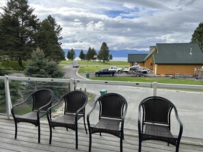 Terrace/patio - Lake House In Cascade w/ Hot Tub (Cascade)
