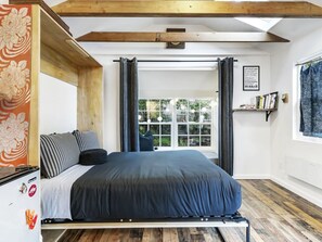 1 habitación, escritorio, wifi gratis y ropa de cama