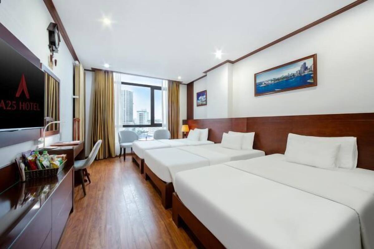 Minibar, in-room safe, iron/ironing board, free WiFi