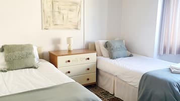 2 bedrooms, iron/ironing board, free WiFi, bed sheets