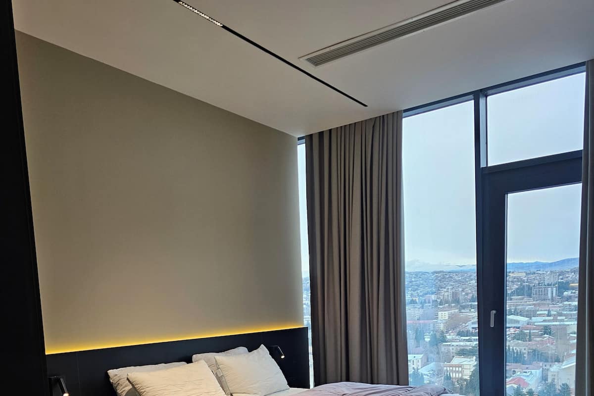 1 bedroom, iron/ironing board, WiFi (free)