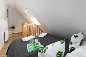 1 bedroom, iron/ironing board, WiFi, bed sheets