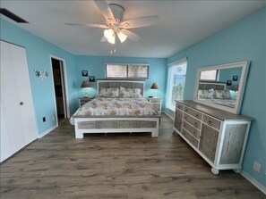 4 bedrooms, WiFi, bed sheets
