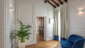 Junior Suite | Living area | Smart TV - Campo di Marte (Rome)