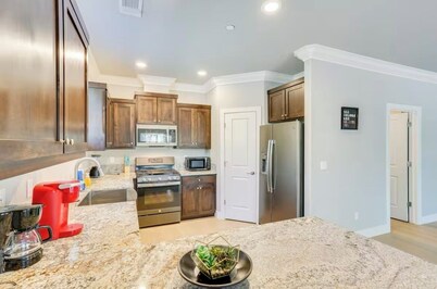 Close to I5-Pet-friendly 3-bedroom house near Bethel