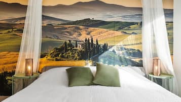 3 bedrooms, desk, iron/ironing board, travel crib