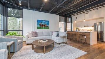 TV, aparelho de som, escritórios