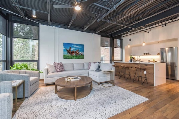 TV, stereo, offices