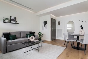 Standard Apartment | Living area | TV, Netflix, streaming services