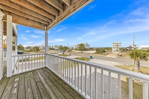 Comfort House, 3 Bedrooms, Non Smoking, Balcony | Balcony
