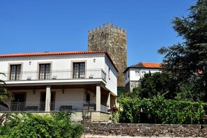 Front of property - Douro Mool Guest House (Lamego)