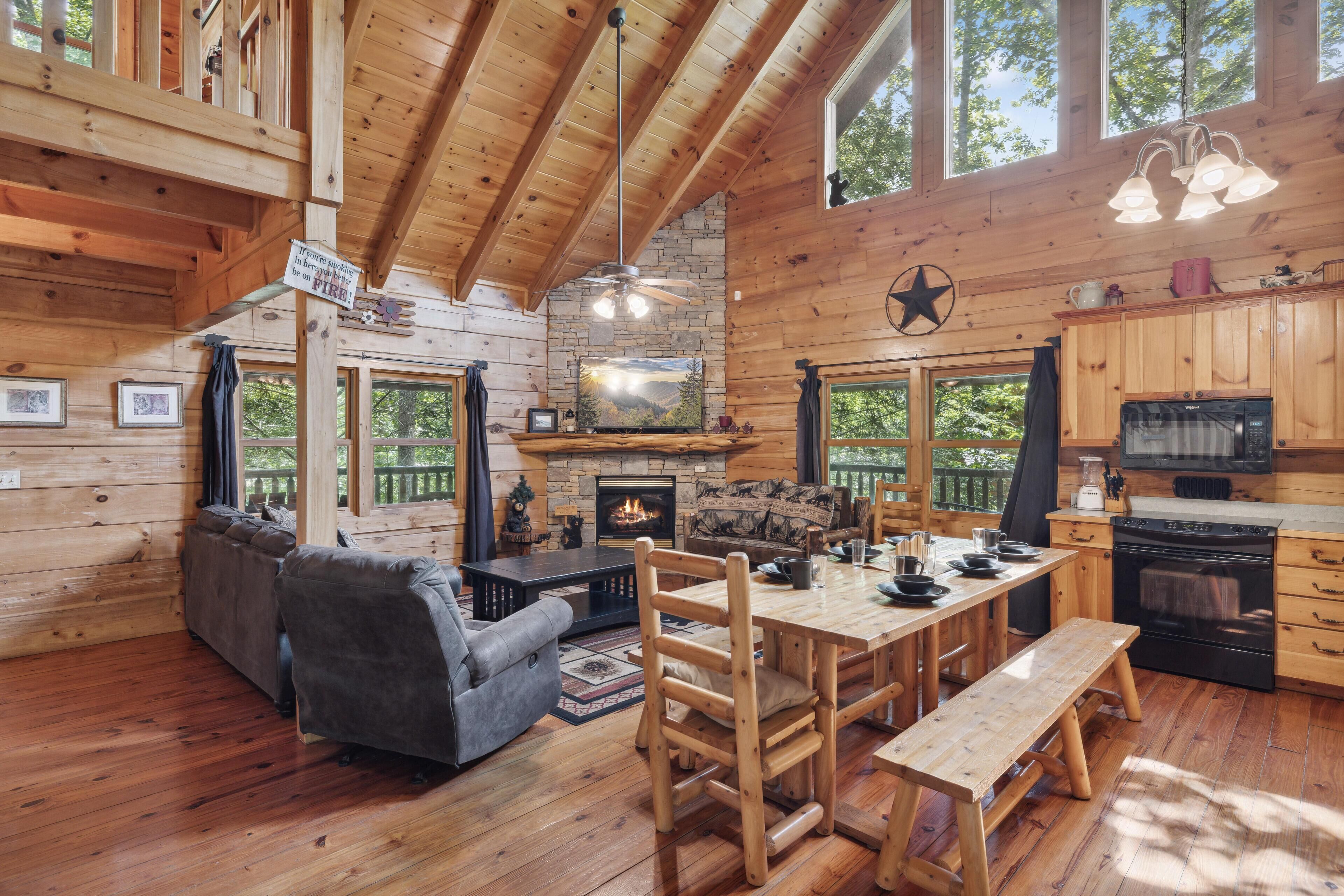 House, Multiple Beds (Picture Perfect  #439) | Living area