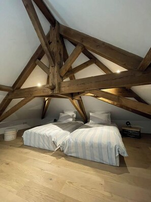 2 bedrooms, free WiFi