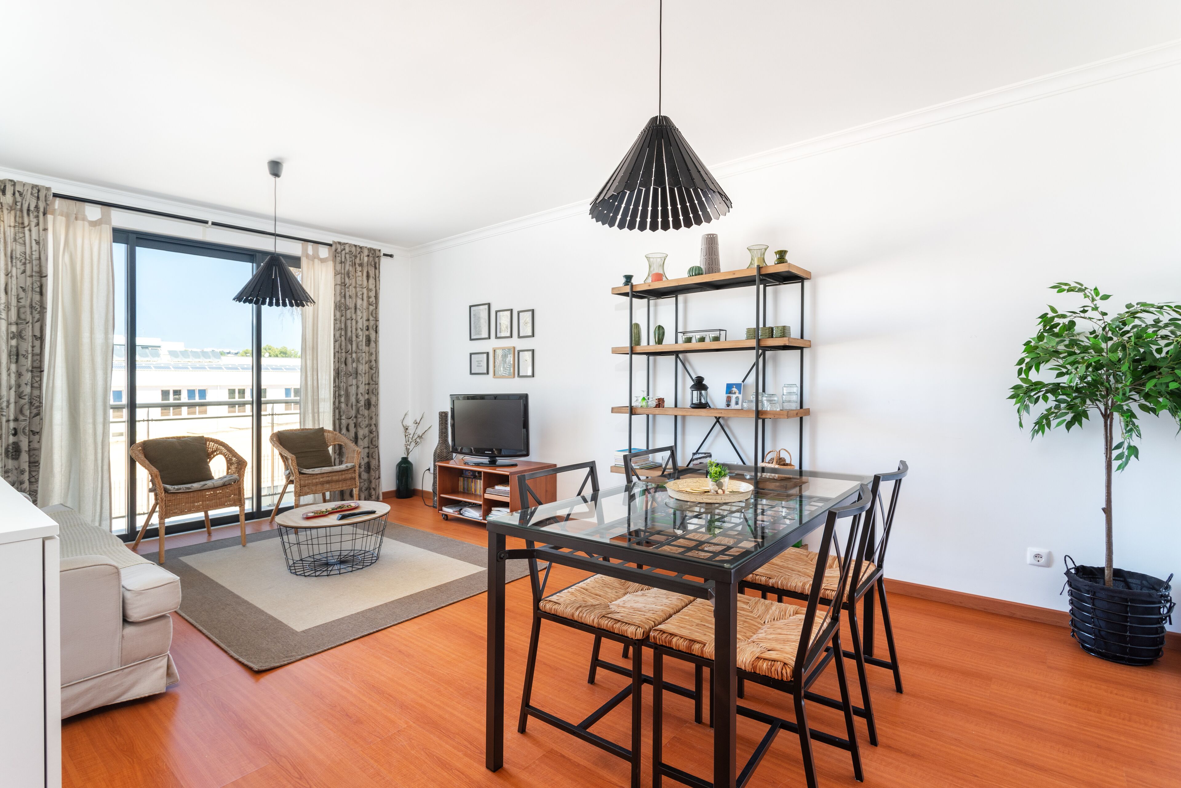 City Apartment | Living area