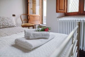2 Schlafzimmer, Bügeleisen/Bügelbrett, Reisekinderbett, kostenloses WLAN