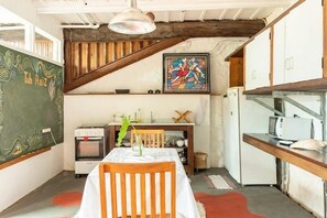 Fridge, microwave, oven, dishwasher - Loft da Vila-Ilhabela (Ilhabela)