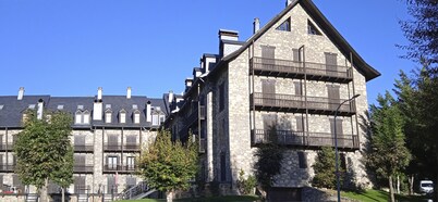 Beautiful mountain apartment in Boi Taull