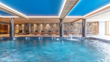Piscine couverte