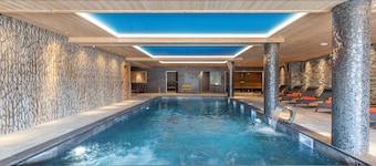 La Cour Aux Ecureuils