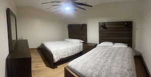 Room - Lodge - Fireplace - 15 Acre Lake - New Construction (Buena Vista)