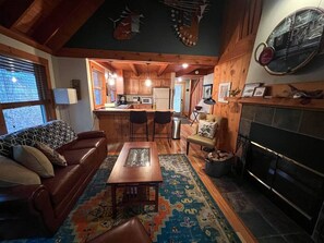 Télévision, cheminée