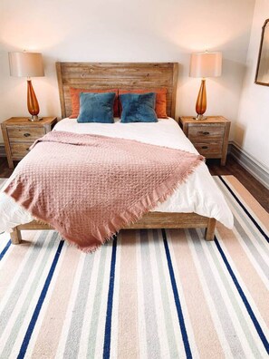2 bedrooms, desk, free WiFi, bed sheets