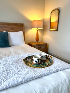 2 sovrum, skrivbord, gratis wi-fi och sängkläder