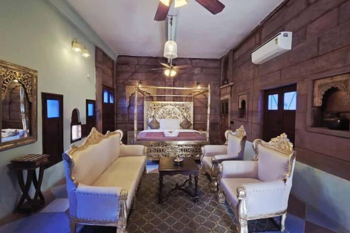 Peralatan tempat tidur premium, peti besi dalam bilik, kalis bunyi