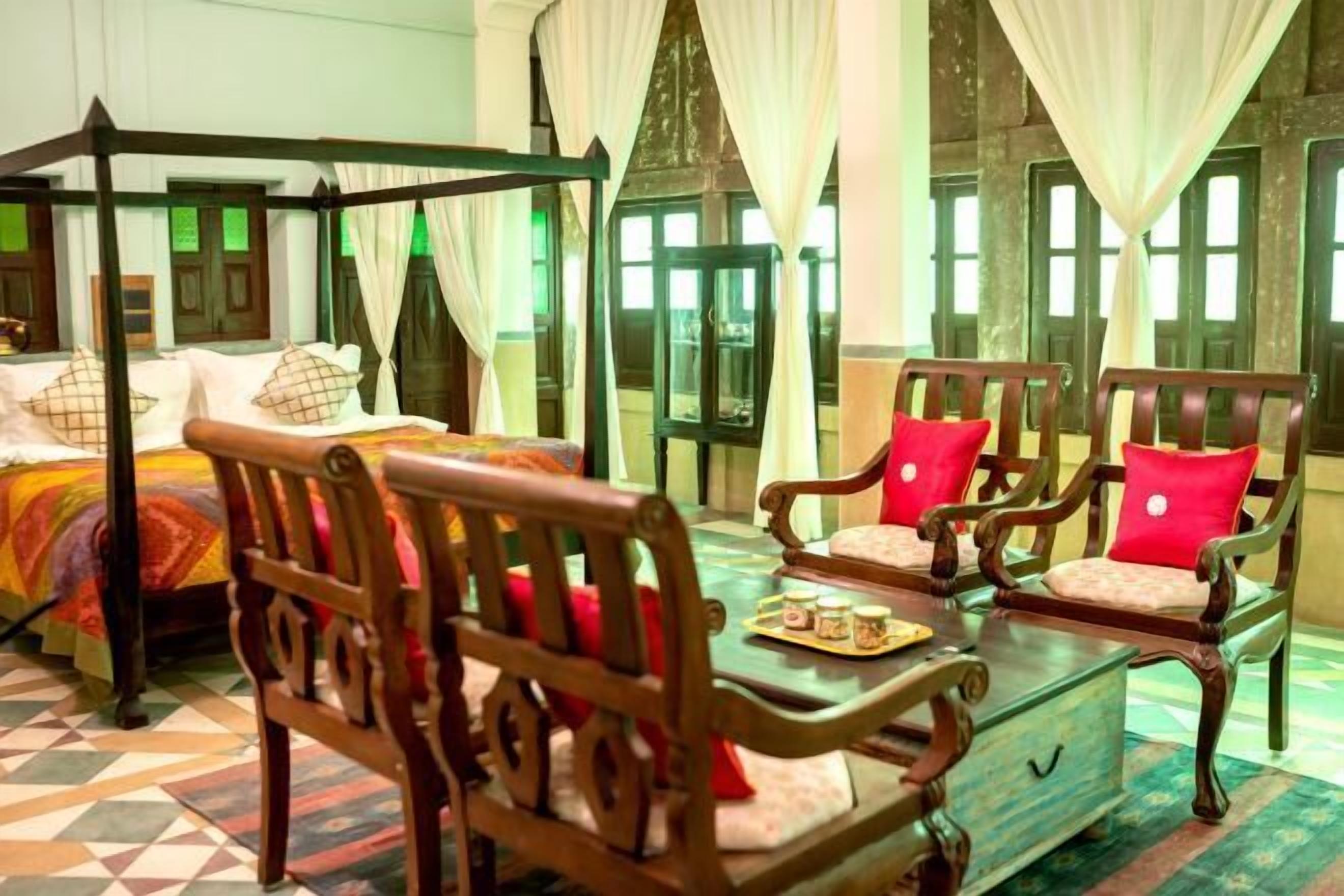 Ropa de cama de alta calidad, caja fuerte, sistema de insonorización