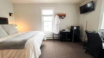 1 bedroom, desk, free WiFi, bed sheets