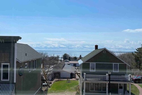 Michigan Suite @ The Bayfield Guest House