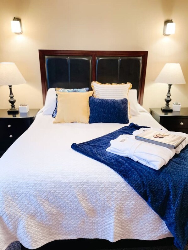 1 bedroom, desk, free WiFi, bed sheets