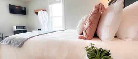 1 habitación, escritorio, wifi gratis y ropa de cama