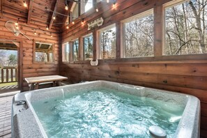 Bañera de hidromasaje interior