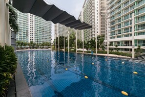 Piscine extérieure, piscine chauffée